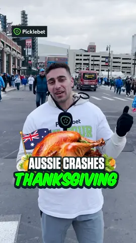 Aussie Crashes Thanksgiving #thanksgiving #usa #australia