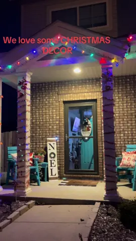 Christmas decor is a WHOLE mood! Cant wait to go look at lights in the limo this year ❤️ #christmaslights #christmas 