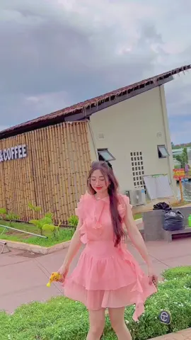 Xinh quá xinh quá #TikTokAwardsVN2023 #fyp #xuhuong #xh #foryou #zelostyle #thoitrangnu 