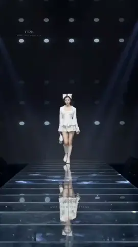 Thời Trang Cô Gái Phương Đông OGS 东方女孩 OH!GIRLS FASHION SHOW #OGS #OrientalGirlsShow #asiashow #AsiashowThoitrang #thoitrangasiashow #váyxinh #váyxinhchonữ #Phoidotrend #thoitrang #phoidoxinh #xuhuongthoitrang #reviewđầm 