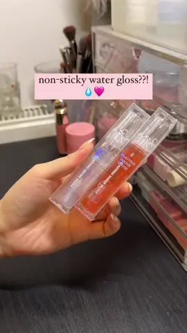✨☁️ Romand Glasting Water Gloss: #00 Meteor Track & #01 Sanho Crush 🥹🫶🏻🍑 #foryou #fyp #romand #romandglastingwatergloss #bestlipgloss #lipgloss #nonstickylipgloss #longlasting 