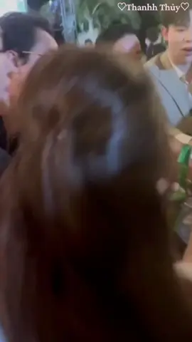 Lần đầu tiên mới thấy c Dạ uống bia🍻 #lamvyda #sunflowers #xuhuong 