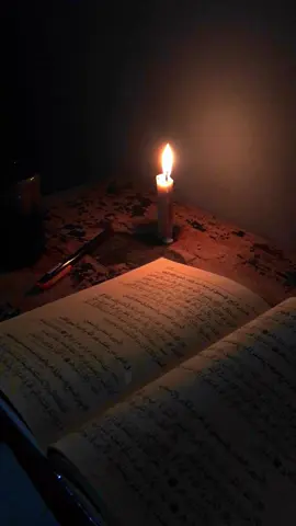 Aku ingin mencintaimu dengan sederhana, dengan kata yang tak sempat terucapkan angin dan butir pasir, tatkala Ibrahim meninggalkan Hajar. Iseng iseng dipondok saat mati lampu🤣 Device : ip 6s Editing : capcut Lighting : cuma pake lilin 😭🤣 Jangan tanya hasilnya🙂yang pasti noise dan abstrak😭🤣 Bukannya ngaji malah bikin cinematic ga jelas🥲 #cinematography #cinematic #pondokpesantren #santri #santrindonesia #ngaji #fyp #garagarainstagram #madewithstories #bagijurus 