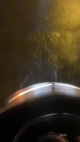Kamu spotu : Yağmurlu havalarda sipariş vermeyin.😩