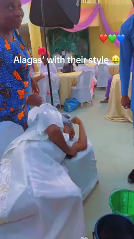 Alaga with styles🤣 #CapCut #fypシ #foryoupage❤️❤️ #weddingtiktok #weddingtiktok #traditionalwedding #alaga #poshalaga #tushalagacrew #alagaigbalode #alagaigbalodey #jidegoldalaga 