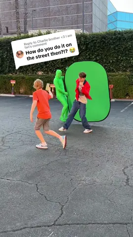 Replying to @Charlie brother <3 I am fan Green screen man coming in clutch