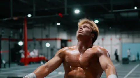 Recent Edit.  Hit the full screen.  #crossfit #crossfitgames #iamnobull #ryourogue #roguefitness #fitspo #fitnessmotivation #cinematic #sony #hwpo #crossfitcommunity  #workoutmotivation #sonyalpha   