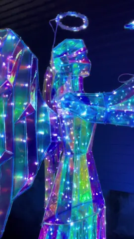 Primatic Angel 🩵🪽#prismatic #prismaticchristmasdecor #prismatictree #samsclubfinds #ticktockviral #viralchristmastree #holidaycountdown #christmasdecor 