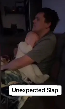 #unexpected #slap #cutebaby #baby #babylife #parents #dad #bothered #hh #trynottolaughtiktoktv #trynottolaugh #laughing #fyp#cute #omg 