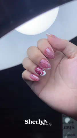 Yuk, waktunya cari inspirasi nail art untuk momen natalmu nanti🥰🎄🎄 Appointment : 0811-57-1236 #sherlynailart #nailart #nailartdesign #nailartpontianak #nailartvideos 