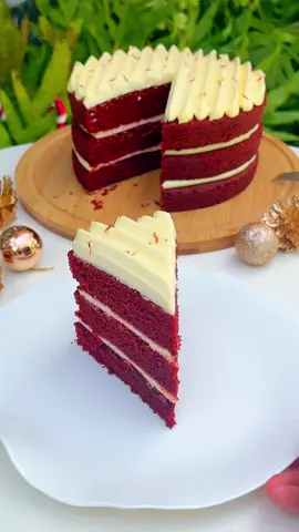 Red velvet cake♥️✨ #caketok #redvelvetcake #cakedecorating #cakevideos