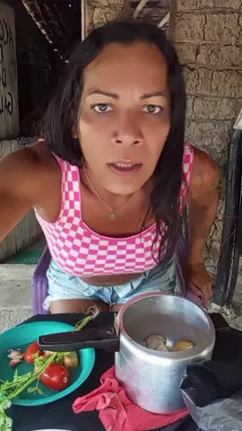 temperando há galinha 