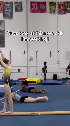 I promise its not josh hutcherson #gymnastics #joshhutcherson #joshhutchersonedit #gymnasts #funny #foryou #fakebody #preformedbyprofessinals #donotattempt #gymnast 