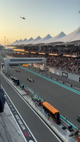 day:3 paddock edition ✨🏎️ #abudhabif1 #redbull #ferrari #yasmarinacircuit #paddockf1 #formula1 #maxverstappen #carlo #charles #f1 #aqvsk7 