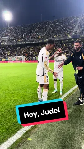 🚰 Jude Bellingham getting ready for the game #CádizRealMadrid #InsideLALIGA #LALIGAEASPORTS