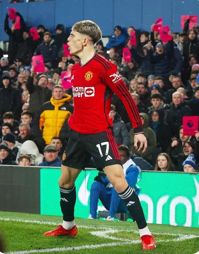 Alejandro Garnacho does Cristiano Ronaldo‘s SIU  celebration after scoring against Everton. 7️⃣. #sports #football #Soccer #PremierLeague #manchesterunited 