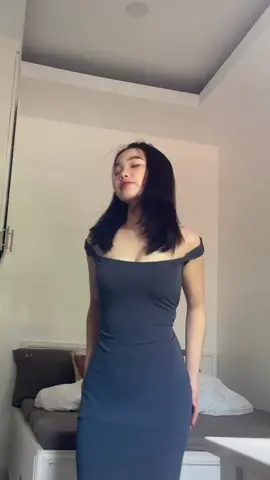 eto nanaman si ate naglalaro nanaman ng ganda gandahan
