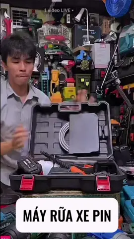 Máy rửa xe pin 10 cell phục vụ anh em đây ạ#TikTokAwardsVN2023 #mauruaxepin#hitachi #quocdung833 