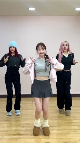 This is my fashion😎✨ #드림캐쳐 #Dreamcatcher #OOTD #ootd_challenge #오오티디_챌린지 