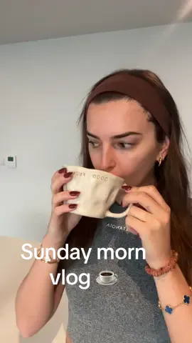 Sunday morning vlog 💕☕️🤸‍♀️🍳🤍 #Vlog #morningroutine #morningvlog #sundaymorning #sundayvlog #pilates #coffee 