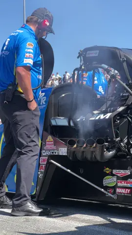 Sometimes you just need a little NITRO to get you fired up for the work week! #dragracing #topfuel #cartok 
