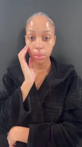 My Routine to provide a lift to the skin and guaranteed glow! I’ve been loving the Halo device it’s now a must in my routine once a week! You can use the code ZIIPKENA for a Black Friday discount!!! 😍 #glowingskin #skincare #clearskin #skinlift #AD #currentbody
