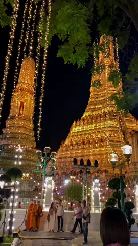 ความสวยงามยามค่ำคืน 🌙 #ลอยกระทง2566 #วัดอรุณราชวราราม #วัดอรุณ #watarun #tiktok #fypシ #fyp #trending 