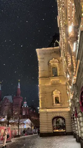 موسكو في الشتاء#موسكو #موسكو_روسيا #اكسبلورexplore #تصميم_فيديوهات🎶🎤🎬 #fy #snow #تيك_توك #moscow #attractive #سنو #fyp 