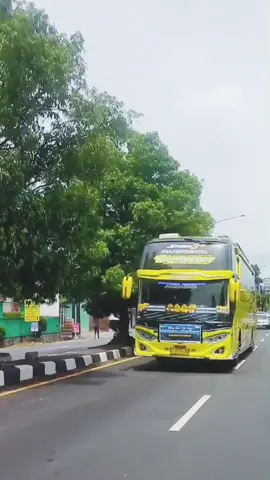 @rudi_bumblebee  #kuningan  #pecelbalapofficial  #bumblebee🐝  #pariwisata #bismania  #basuri #fyp #indonesiabusgallery #penggemaradiputrogrou 