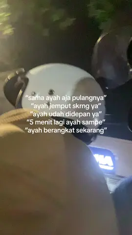 walaupun umur makin bertambah,aku tetep putri kecil ayah hihi😃❤️