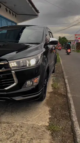#CapCut  Gak pengen tah?  Innova Venturer Diesel matic 2020 (terjual)  #toyota #toyotakijang #kijanginnova #innova #innovareborn ##venturer #diesel #dieselholics #2gd #dieseltruck #owell #owellmobilindo #fyp 