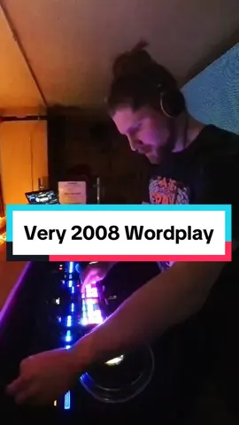 I’m normally not about huge BPM jumps like this, but this is one of my favorite ways to go from 88 to 132 in a hurry 🥵🥶 #dj #wordplay #katyperry 