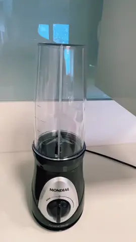 Liquidificador portátil 2 velocidades 300 watts Personal Blender - DG-01 - Mondial com 24% de desconto! #blackfriday2023 #ofertas #promocao #liquidificadorportatil #blendermondial 