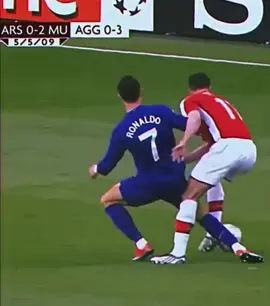 Ronaldo’s Freekick 🥶😮‍💨 #shorts #fyp #ronaldo2009manutd #youngronaldo #youngmanutd #2009 #ronaldo #freekick #over40yards #cold #clips #hd #4k #clean #smooth #Soccer #football #ftbl4ever