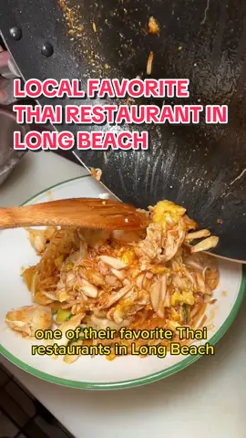 Wait till you see that HUGE Thai iced tea POPSICLE 😮‍💨 📍: Kin Long Beach | 740 E Broadway, Long Beach, CA 90802 👉🏻: @kin_longbeach #foodblogger #Foodie #longbeach #thaifood #thai 