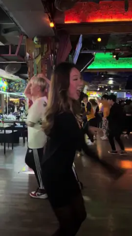 Me just having fun at #latinclub in #gangnam, #seoul in #Korea as usual 🤷🏻‍♀️ #salsa #coloresperanza #bachata #merengue #latindance #coreana #dance #koreangirl #korean #viralvideo #asian #asiangirl #viraltiktok #reggaeton #latino #latina #fever #latinfever #saturday #weekend #clubbing #dancing #turn #살사 #바차타 #메렝게 #라틴댄스 #강남 #클럽 #댄스 #춤 