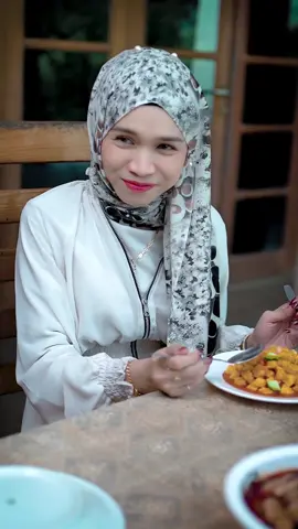 Apakah harus sandwich gereration terus terusan diperlakukan seperti ini?! #SerialTikTok #TikToktainment #TikTokSeries #langitqirani #viral 