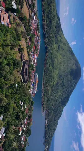 Dengerin lagu Banda Neira di Banda Neira✅ ini versi full dari video sebelumnya yg dicrop vertikal🙌🏻 #bandaneira #bentengbelgica #maluku 