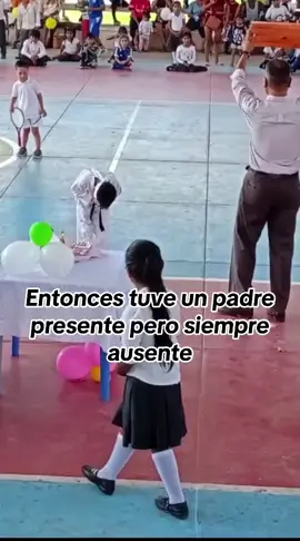 #sad #f aprovechen mientras q sus padres estén en sus lados 🥺😔😔