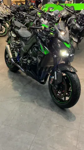 Z1000 full đồ chơi 100 củ khẹt ra lửa luôn 🔥🔥🔥  #kawasaki #maxmoto #z1000 #pkl 