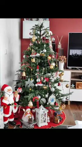 Xmas at The corner 🥰#