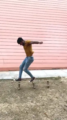 Gravity Challenge 👀💪🏻 - #junedfitness1 #fitneslover #Fitness #bodybuilding #beginnerworkout #gymmotivation #fouryoupage #viralvideo #newtrend #fouryou #viral #Tiktokpakistan #CapCut #diet #body #gravity 