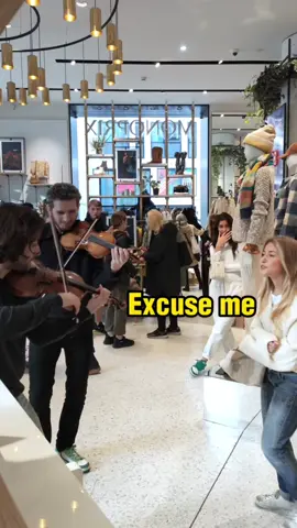 Our epic cover of “Get Lucky” by Daft Punk in a French supermarket 🎶🎻 #violin #violincover #livemusic #getluckydaftpunk #daftpunk #violinist #classicalmusic #piano #pianocover #pianist 