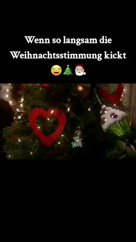 a 5,6,7,8 💃🏻🎄😂 #christmasiscoming #rockinaroundthechristmastree #😂 