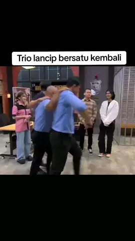 Kehebohan trio lancip #laporpaktrans7 #suryainsomnia #andikapratama #wendycagur #ayutingting #kikisaputri #andretaulany 
