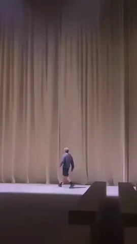 SaLvA aÍ e FaZ tEu M3mE! 🖖👽 #capcutemplate #template #capcut #revealing #curtaindrop #theater #meme agora sim kksksk