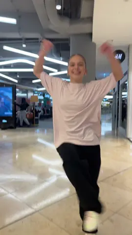 Cameramann on top  @s a m r o  #viral #TikTokPromote #tiktok #CloseUpAuge #fy #dancetrend #foryou 