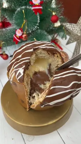 Panetone recheado  fácil, uma ótima dica para  da um UP na sua ceia de natal #panetone #ceiadenatal #receitasimples #receita #receitasfaceis 