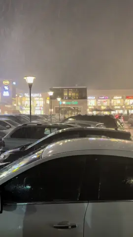 اللهـمَّ اجعلهـا أمطارُ خيـرٍ وبركـةٍ 🌧️🤍                                  #بنغازي_ليبيا🇱🇾 #شارع_فينيسيا #داون_تاون_سنتر #libya🇱🇾 #مطر #غيث #tiktok #foryou #explore #مول_داون_تاون_سنتر_فينيسيا❤️ #الشعب_الصيني_ماله_حل😂😂 