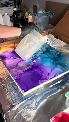 Sunny morning resin sesh✨ @ArtResin #arttok #resinpour #theartist #epoxyresin #art_resin #artist #alcoholink #inkartist #high 